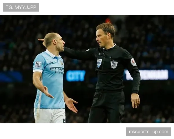 门将规则：禁区内回传球与手控球判罚要点解析